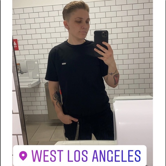 Meet your Posher, Gena - Picture 5 of 7